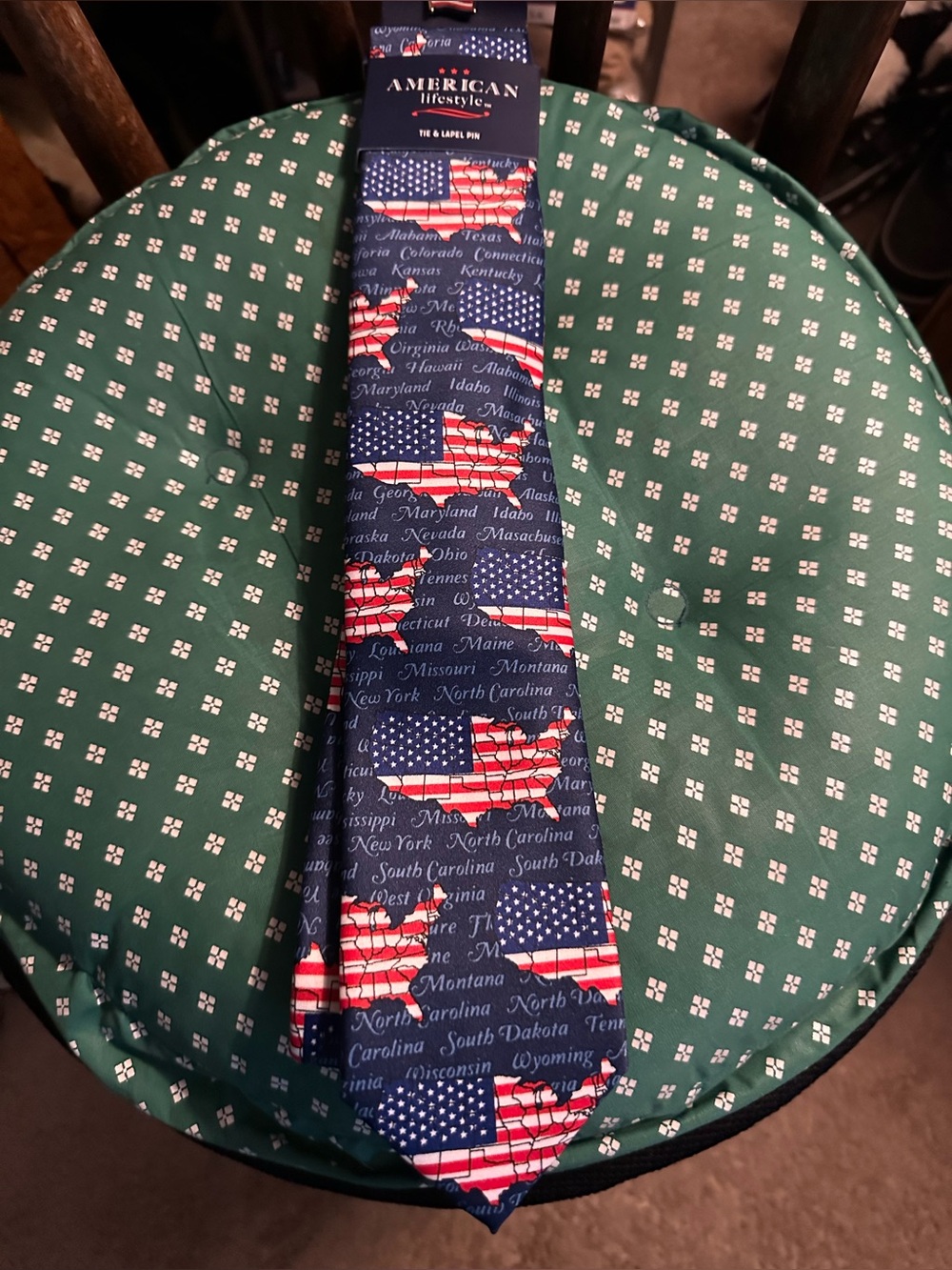 NEW Navy Patriotic Flag Tie/Pin